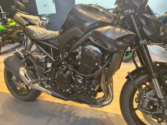 KAWASAKI-Z900 KAWASAKI-Z900-2026