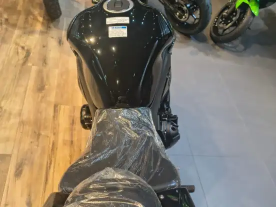 KAWASAKI-Z900 KAWASAKI-Z900-2026