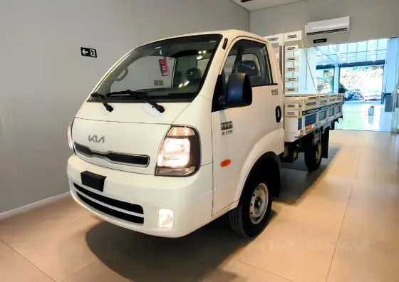 KIA BONGO 2.5 TD DIESEL STD CS 4x4 MANUAL KIA BONGO 2.5 TD DIESEL STD CS 4x4 MANUAL