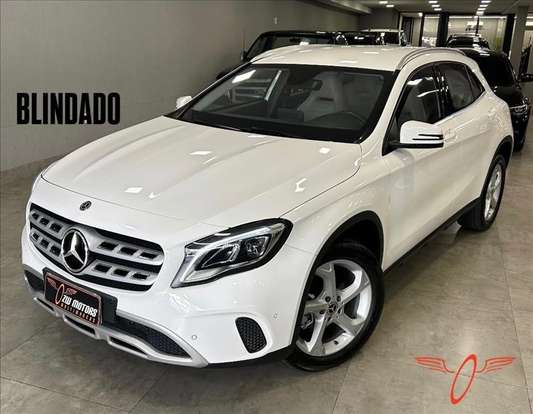 MERCEDES-BENZ-GLA 200-2018
