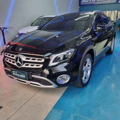 MERCEDES-BENZ-GLA 200-2019