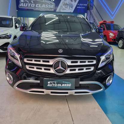 MERCEDES-BENZ-GLA 200-2019