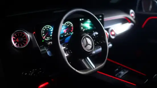 MERCEDES-BENZ-GLB 220-2026