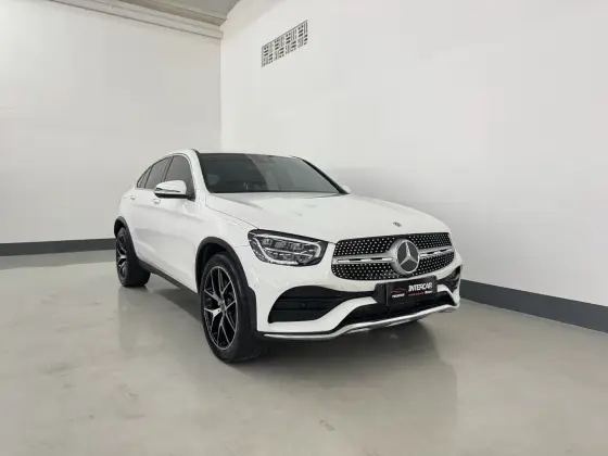 MERCEDES-BENZ GLC 300 2.0 CGI GASOLINA COUPÉ AMG LINE 4MATIC 9G-TRONIC