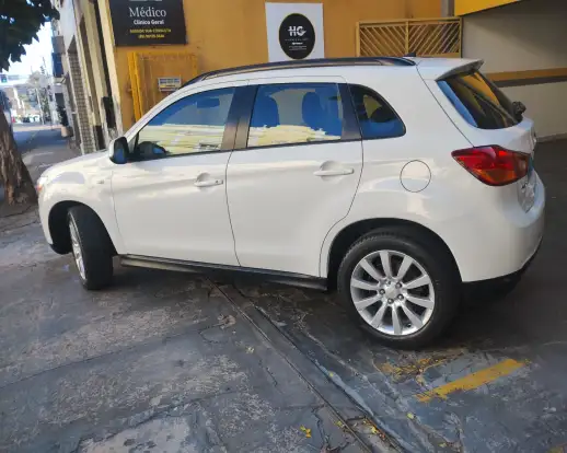 MITSUBISHI-ASX-2015