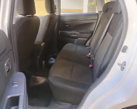 MITSUBISHI-ASX-2015