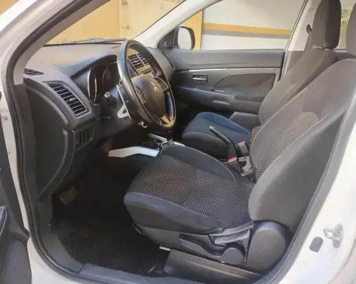 MITSUBISHI-ASX-2015