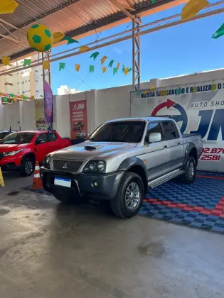 MITSUBISHI L200 2.5 GL 4X4 CD 8V TURBO DIESEL 4P MANUAL MITSUBISHI L200 2.5 GL 4X4 CD 8V TURBO DIESEL 4P MANUAL