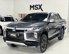 MITSUBISHI L200 TRITON 2.4 16V TURBO DIESEL SPORT HPE CD 4P 4X4 AUTOMÁTICO MITSUBISHI L200 TRITON 2.4 16V TURBO DIESEL SPORT HPE CD 4P 4X4 AUTOMÁTICO