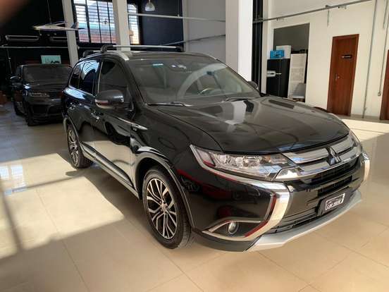 MITSUBISHI-OUTLANDER-3.0 GT 4X4 V6 24V GASOLINA 4P AUTOMÁTICO MITSUBISHI-OUTLANDER-2016
