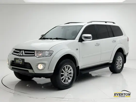 MITSUBISHI PAJERO DAKAR 3.5 HPE 7 LUGARES 4X4 V6 24V FLEX 4P AUTOMÁTICO MITSUBISHI PAJERO DAKAR 3.5 HPE 7 LUGARES 4X4 V6 24V FLEX 4P AUTOMÁTICO