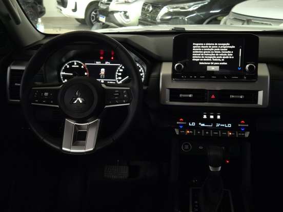 MITSUBISHI-TRITON-2.4 BITURBO DIESEL CD HPE-S 4X4 AUTOMÁTICO MITSUBISHI-TRITON-2025