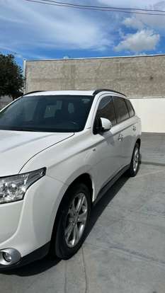 MITSUBISHI-OUTLANDER-3.0 GT 4X4 V6 24V GASOLINA 4P AUTOMÁTICO MITSUBISHI-OUTLANDER-2013