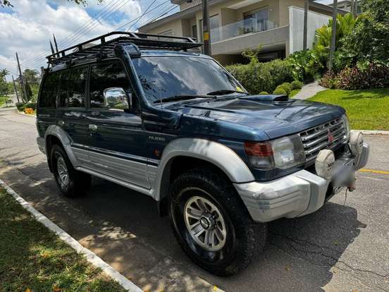 MITSUBISHI-PAJERO-1993