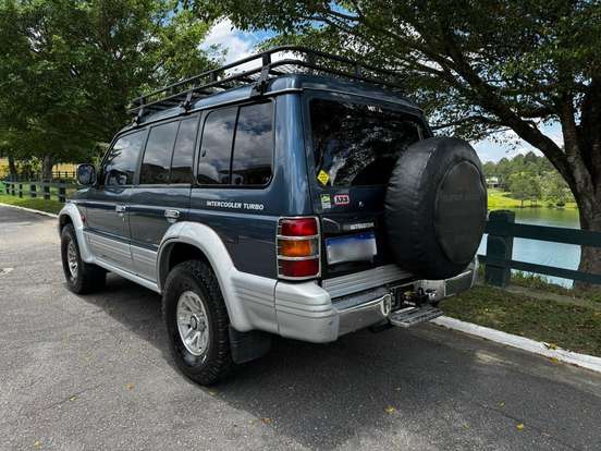 MITSUBISHI-PAJERO-1993