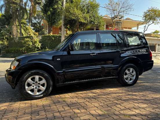 MITSUBISHI-PAJERO FULL-3.2 GLS 4X4 16V TURBO INTERCOOLER DIESEL 4P AUTOMÁTICO MITSUBISHI-PAJERO FULL-2006