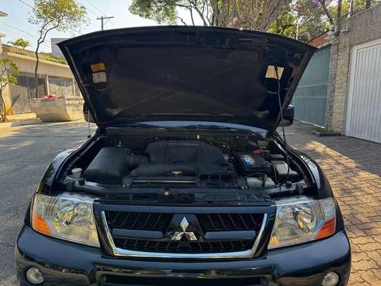 MITSUBISHI-PAJERO FULL-3.2 GLS 4X4 16V TURBO INTERCOOLER DIESEL 4P AUTOMÁTICO MITSUBISHI-PAJERO FULL-2006