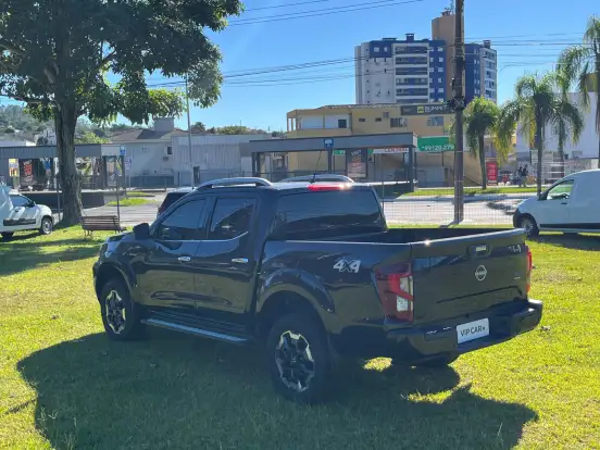 NISSAN-FRONTIER-2024