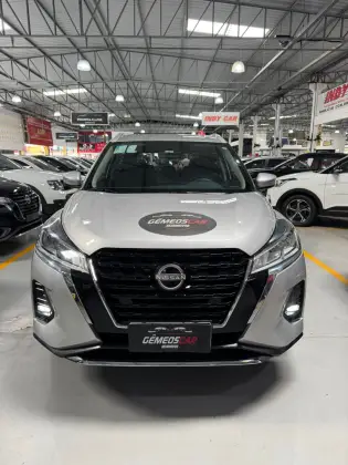 NISSAN KICKS PLAY 1.6 16V FLEXSTART SENSE XTRONIC NISSAN KICKS PLAY 1.6 16V FLEXSTART SENSE XTRONIC