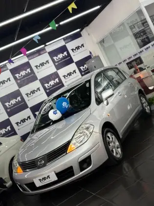 NISSAN TIIDA 1.8 S 16V GASOLINA 4P AUTOMÁTICO NISSAN TIIDA 1.8 S 16V GASOLINA 4P AUTOMÁTICO