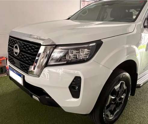 NISSAN-FRONTIER-2024