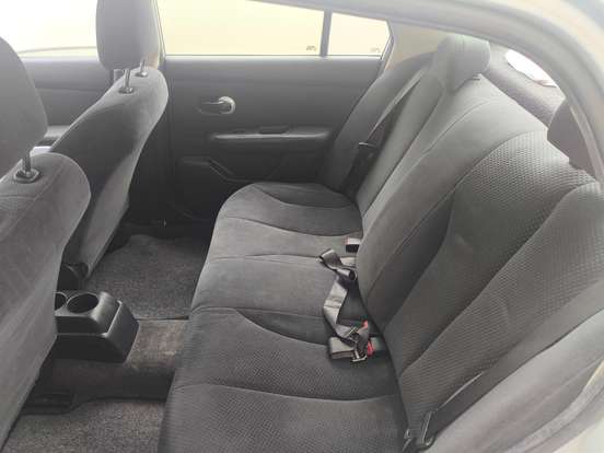 NISSAN-TIIDA-1.8 SEDAN 16V FLEX 4P MANUAL NISSAN-TIIDA-2011
