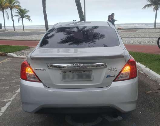 NISSAN-VERSA-1.6 16V FLEXSTART UNIQUE 4P XTRONIC NISSAN-VERSA-2017