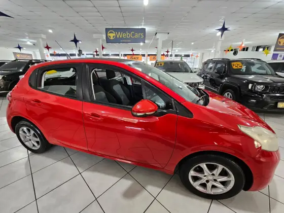 PEUGEOT 208 1.5 ALLURE 8V FLEX 4P MANUAL PEUGEOT 208 1.5 ALLURE 8V FLEX 4P MANUAL