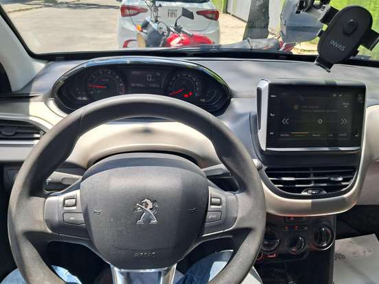 PEUGEOT-2008-2021