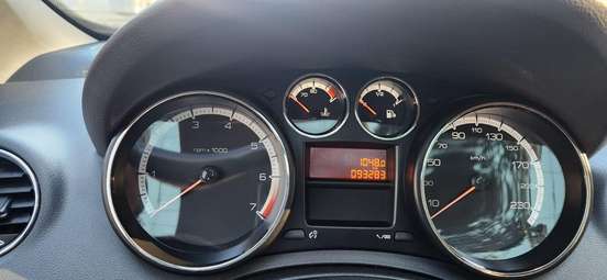 PEUGEOT-308-2013