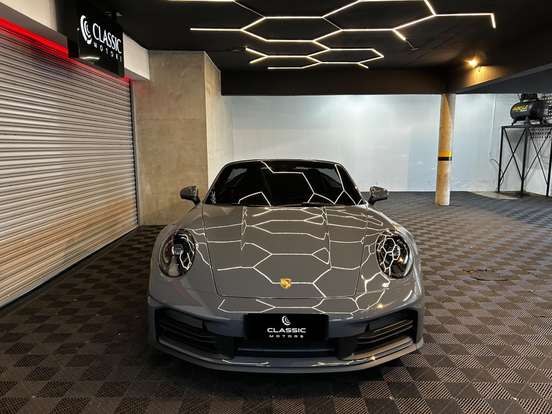 PORSCHE-911-2025