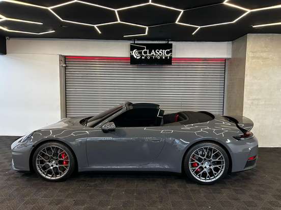 PORSCHE-911-2025