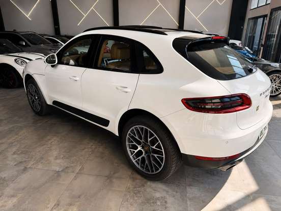 PORSCHE-MACAN-3.0 S 24V V6 GASOLINA 4P AUTOMÁTICO PORSCHE-MACAN-2014