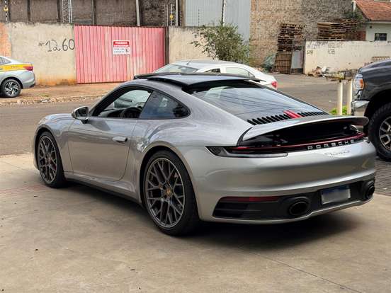 PORSCHE-911-2023