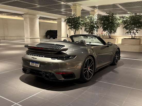 PORSCHE-911-2021