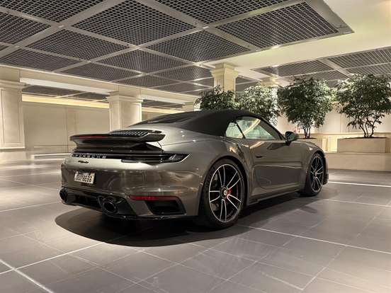 PORSCHE-911-2021