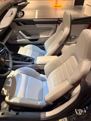 PORSCHE-911-2021