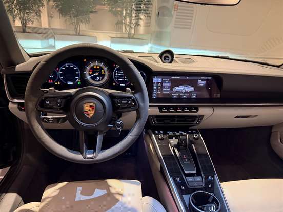 PORSCHE-911-2021