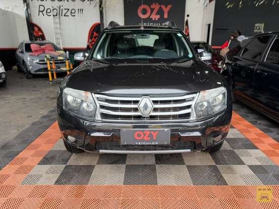 RENAULT-DUSTER-2012