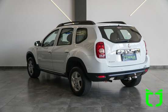 RENAULT-DUSTER-2014