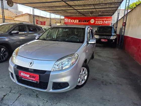 RENAULT SANDERO 1.6 EXPRESSION 16V FLEX 4P MANUAL RENAULT SANDERO 1.6 EXPRESSION 16V FLEX 4P MANUAL