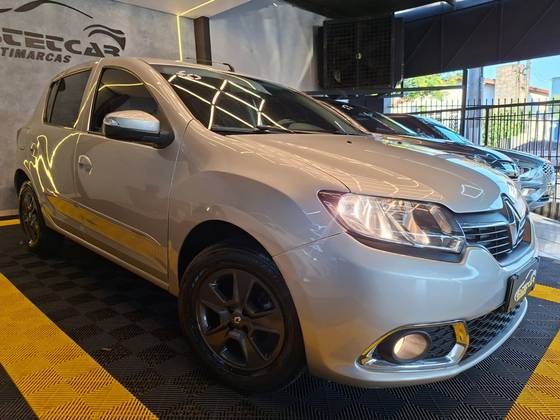 RENAULT SANDERO 1.6 DYNAMIQUE 8V FLEX 4P MANUAL