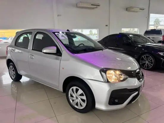 TOYOTA-ETIOS-2020