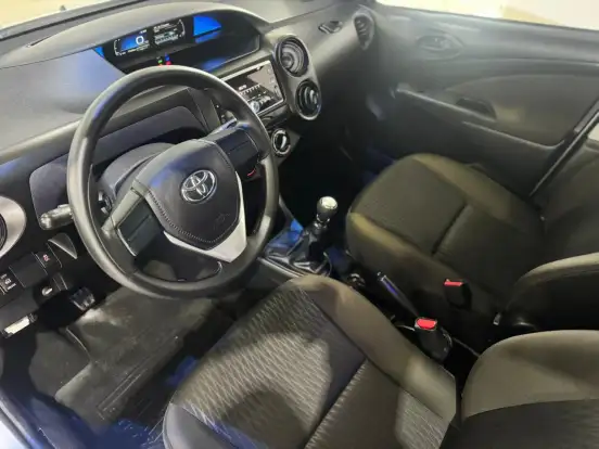 TOYOTA-ETIOS-2020