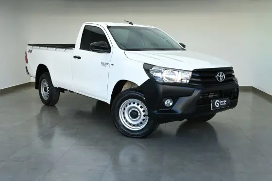 TOYOTA HILUX 2.8 D-4D TURBO DIESEL CS 4X4 MANUAL TOYOTA HILUX 2.8 D-4D TURBO DIESEL CS 4X4 MANUAL