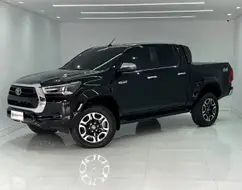 TOYOTA HILUX 2.8 D-4D TURBO DIESEL CD SRX PLUS 4X4 AUTOMÁTICO TOYOTA HILUX 2.8 D-4D TURBO DIESEL CD SRX PLUS 4X4 AUTOMÁTICO
