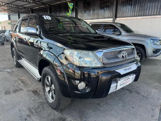 TOYOTA HILUX 3.0 SRV 4X4 CD 16V TURBO INTERCOOLER DIESEL 4P AUTOMÁTICO TOYOTA HILUX 3.0 SRV 4X4 CD 16V TURBO INTERCOOLER DIESEL 4P AUTOMÁTICO