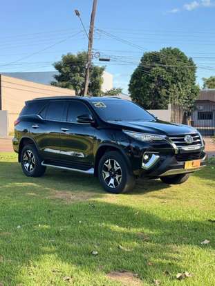 TOYOTA-HILUX SW4-2019