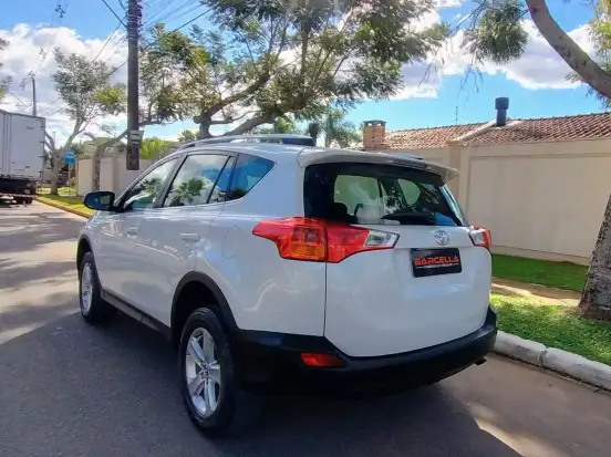 TOYOTA-RAV4-2.0 4X4 16V GASOLINA 4P AUTOMÁTICO TOYOTA-RAV4-2014