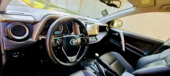 TOYOTA-RAV4-2014